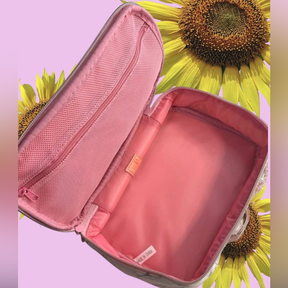 IPSY Marble Makeup Case white and pink NEW. - Picture 4 of 11